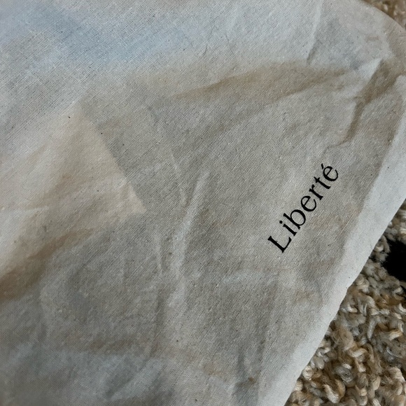 NWT Liberté Amalfi Black Leather Double-Strap Women's Slide Sandals - Picture 4 of 6